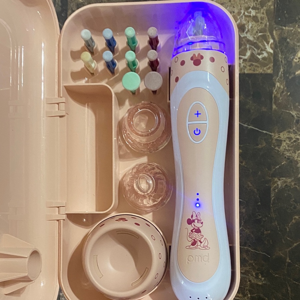 PMD Blush and Cream Skincare‎ Device Kit Disney Collab - Picture 3 of 4